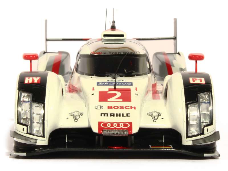 ミニカー Audi R18 e-tron quattro Le Mans '14 1:18 ミニカー Audi