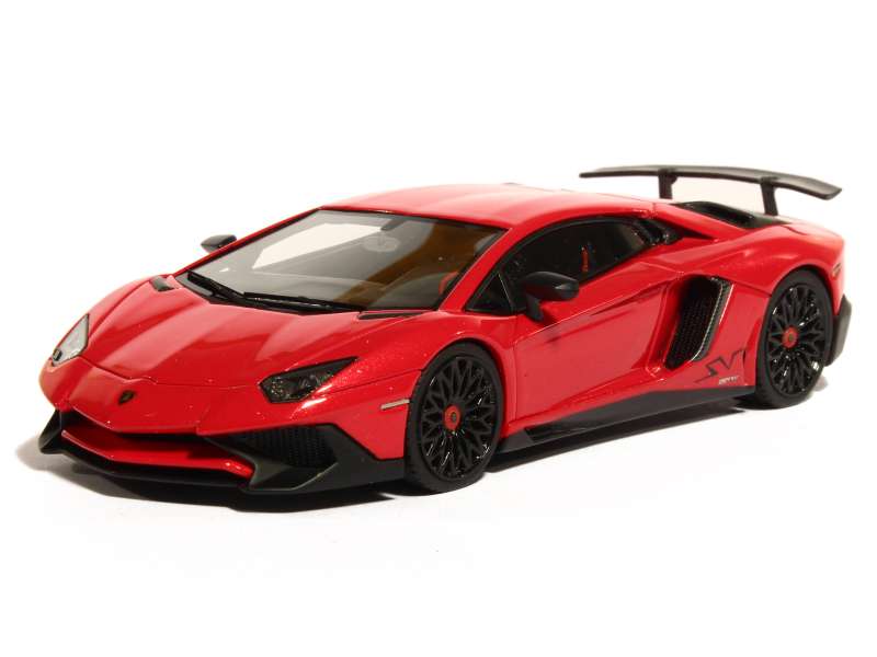Modello di auto pressofusa Lamborghini Aventador LP750-4 SV 2016 in Modello di auto pressofusa Lamborghini Aventador LP750-4 SV 2016 in