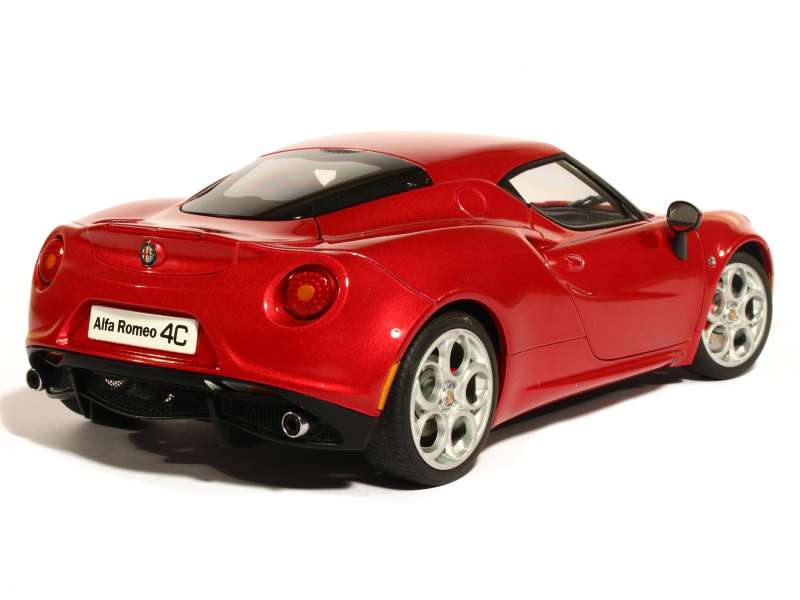 80561 Alfa Romeo 4C 2013