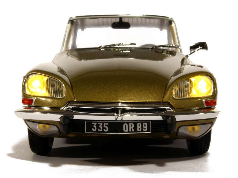 81001 Citroën DS21 Chapron Le Léman 1968