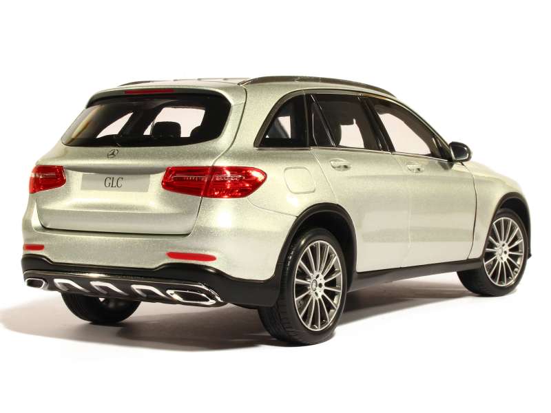 Mercedes GLC Coupé AMG Line (C253) 1:18 Modellauto von iScale