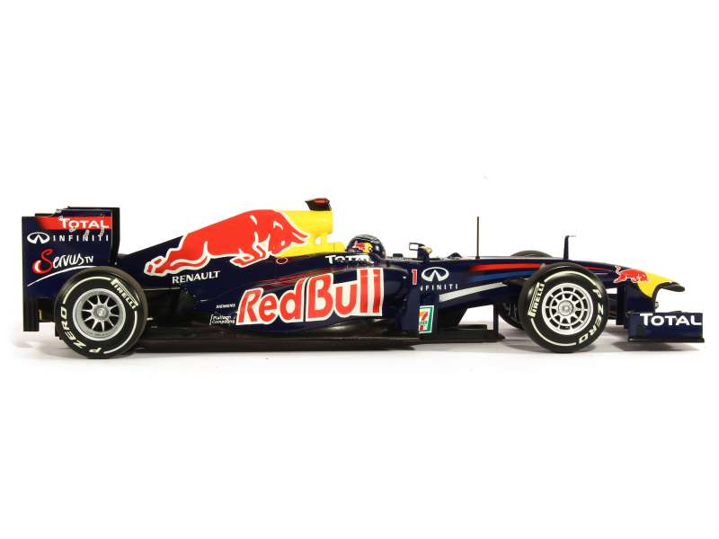 81077 Red Bull RB7 Renault Japan GP 2011