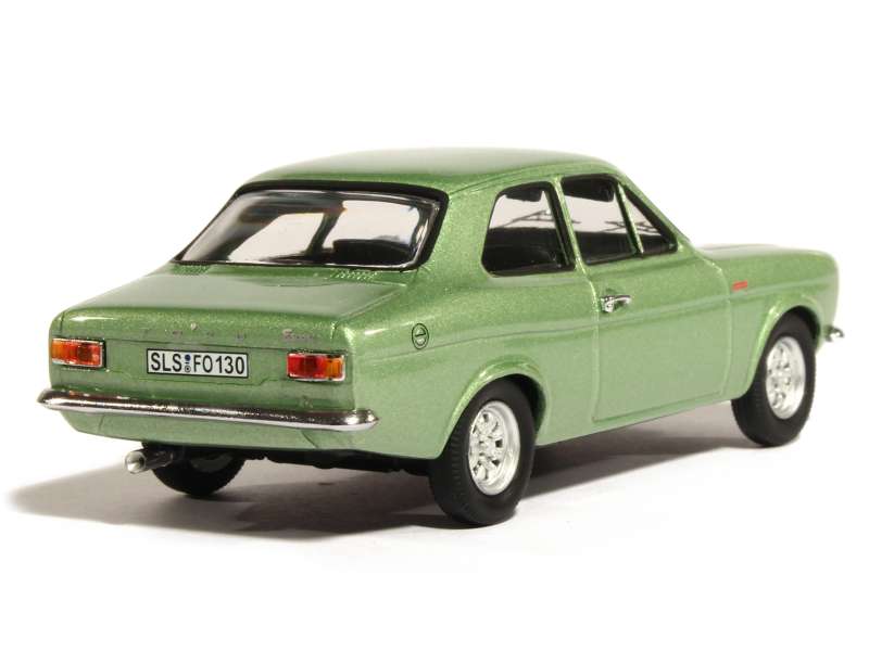 Green ford escort 1300 #2