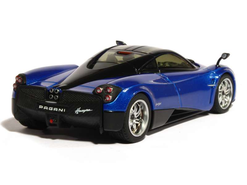 81193 Pagani Huayra 2012