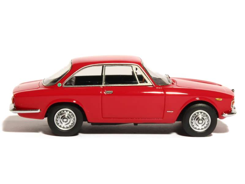 81206 Alfa Romeo Giulia Sprint GT Veloce 1.6 1966