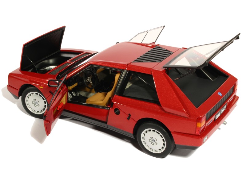 81394 Lancia Delta S4 Stradale 1985