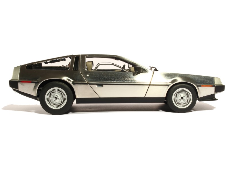 81395 DMC DeLorean 1981