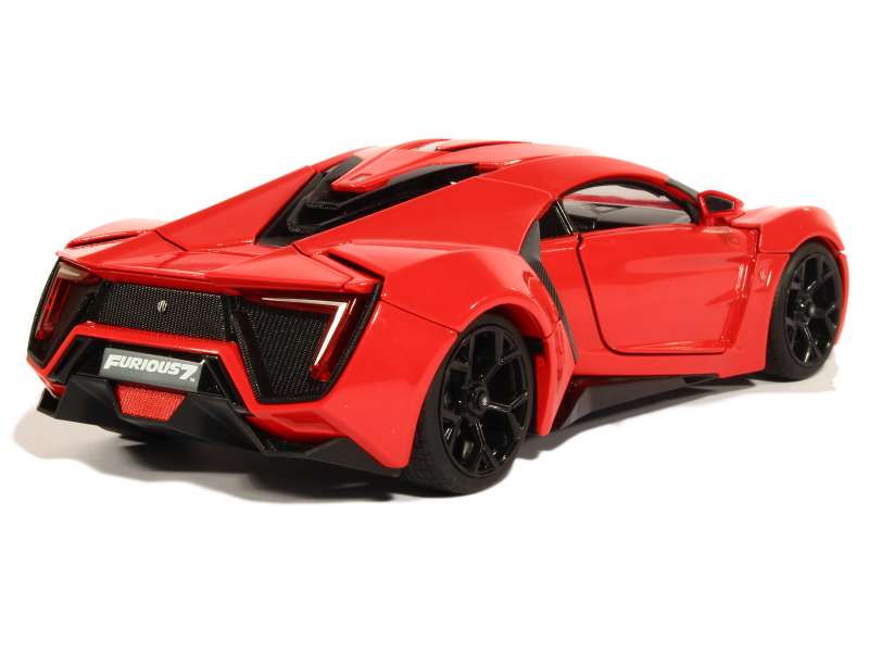 81573 Divers W Motors Lykan HyperSport 2015