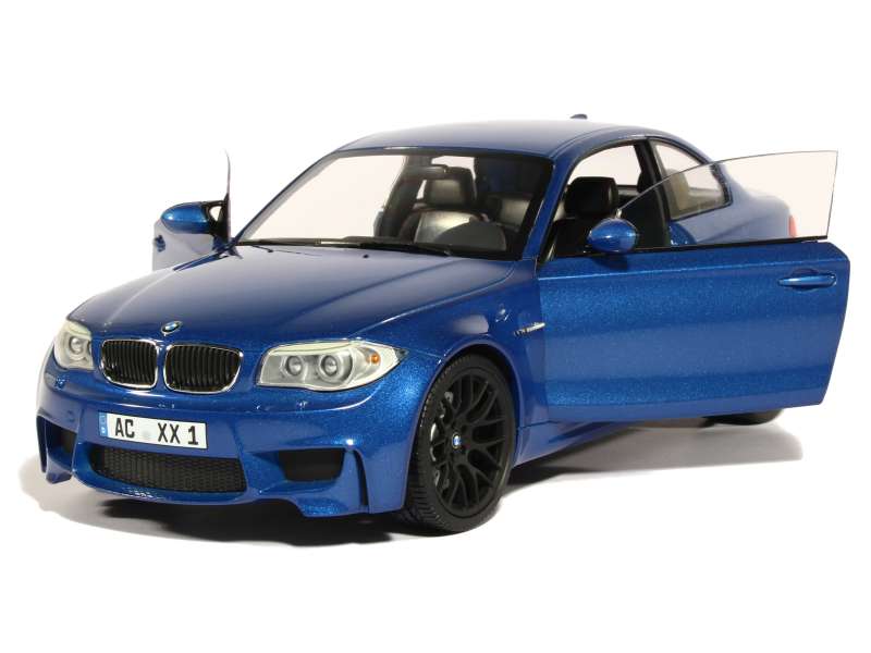 81632 BMW 1M Coupe/ E82 2011
