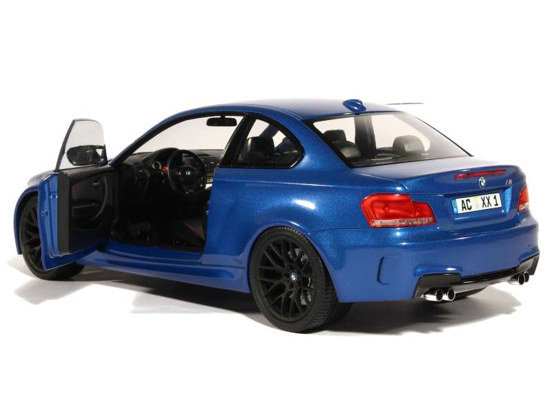 81632 BMW 1M Coupe/ E82 2011