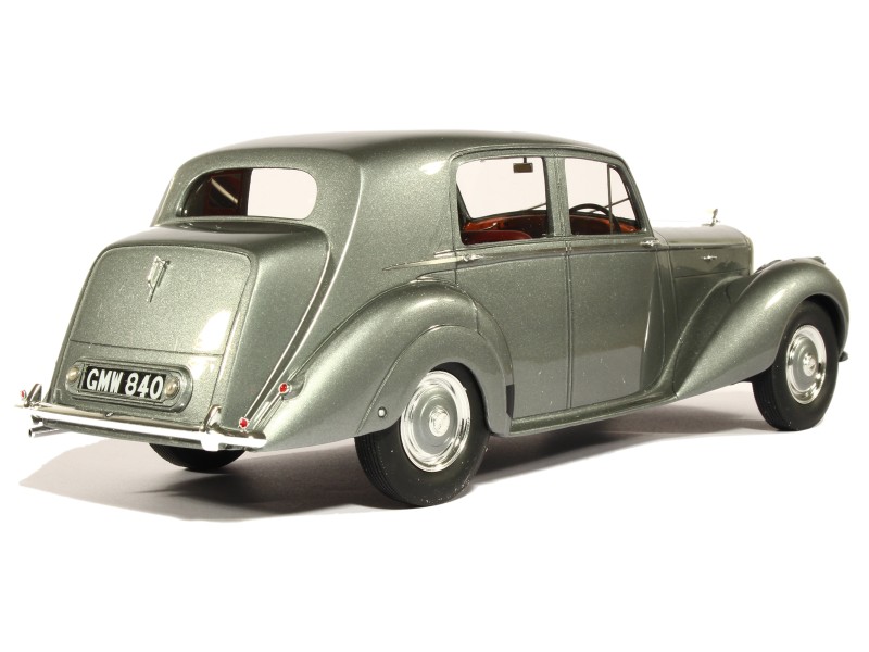 81785 Bentley MKVI Saloon 1952