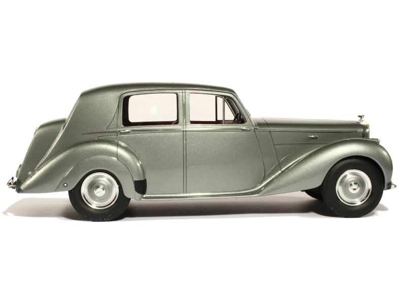 81785 Bentley MKVI Saloon 1952