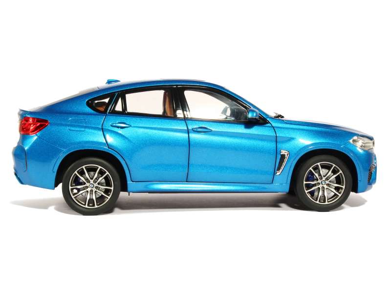81836 BMW X6M/ F86 2015