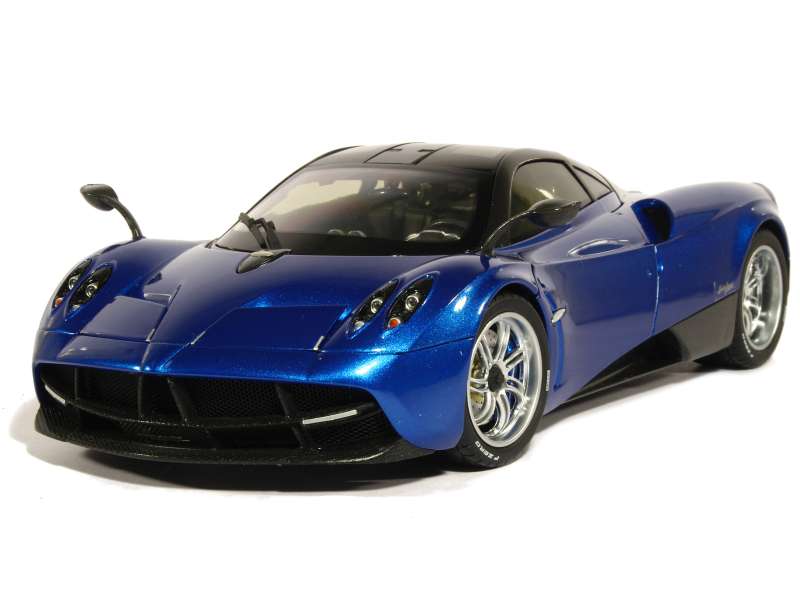 81848 Pagani GTA Huayra 2015