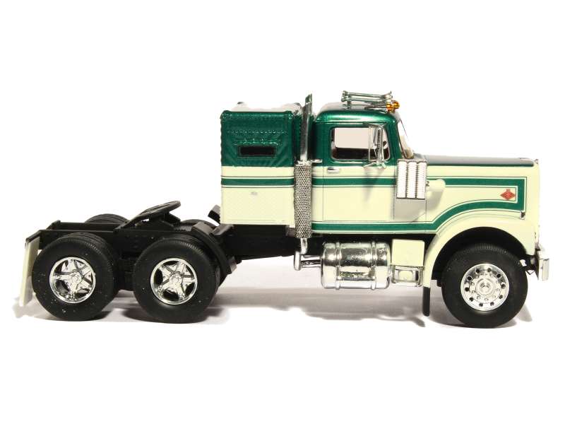 81962 Diamond Reo 1971