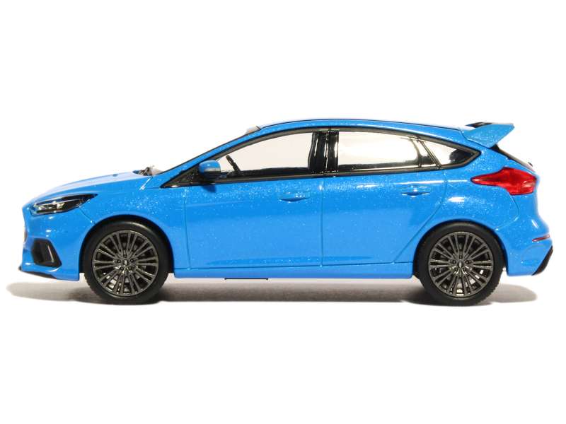 Modèle Réduit Ford Focus 1/43 Transformé En Pub Gauloises - Boîte Unique, Occasion Comme Neuve