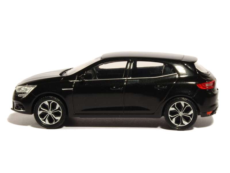 82178 Renault Mégane IV 2015