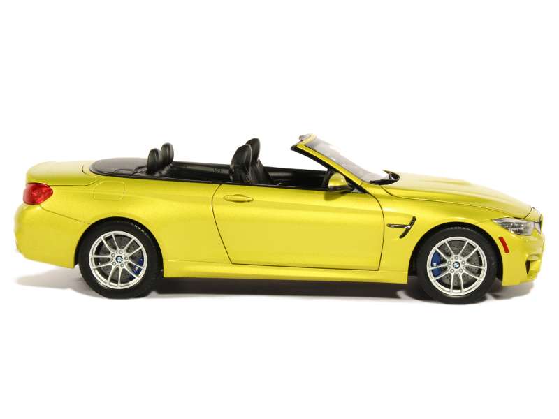 82211 BMW M4 Cabriolet/ F83 2015