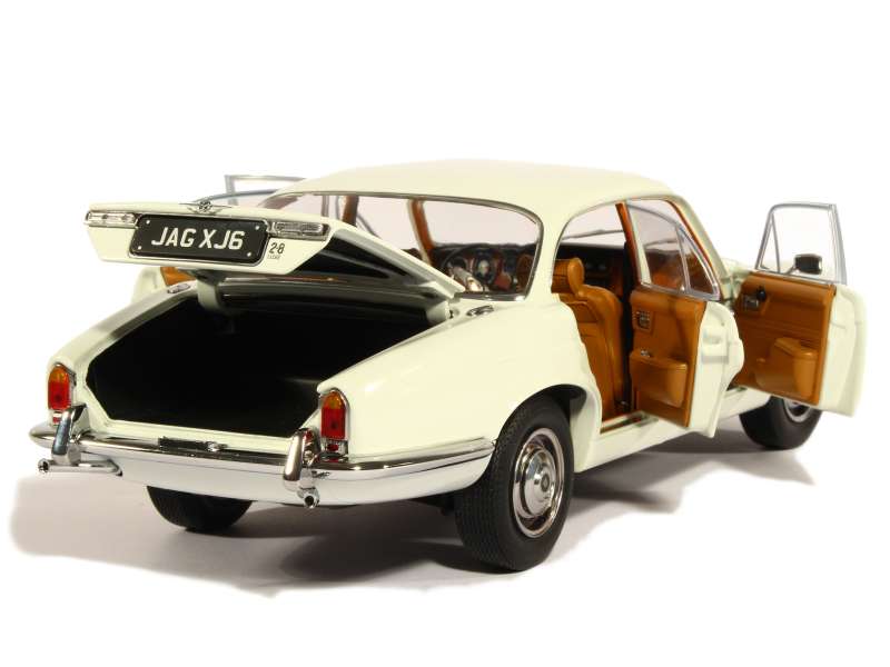 82343 Jaguar XJ6 2.8L 1971