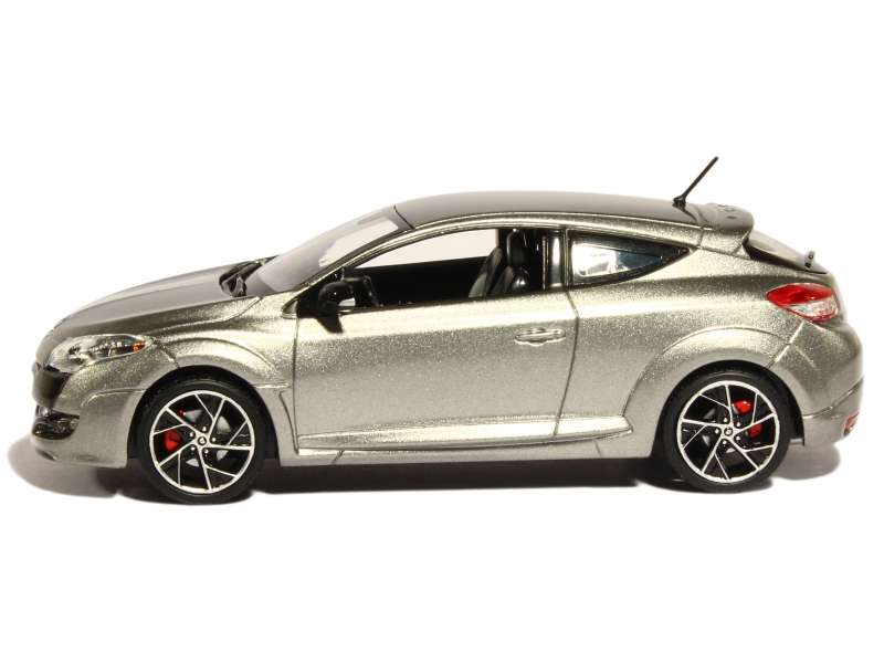 82378 Renault Mégane III RS 2010
