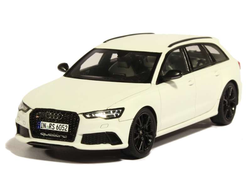 82385 Audi RS6 Avant Performance 2016