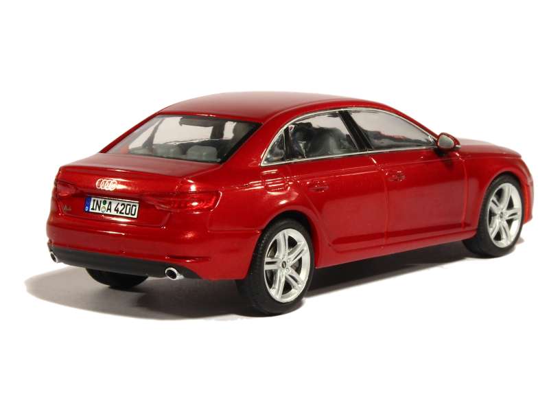 82419 Audi A4 2016