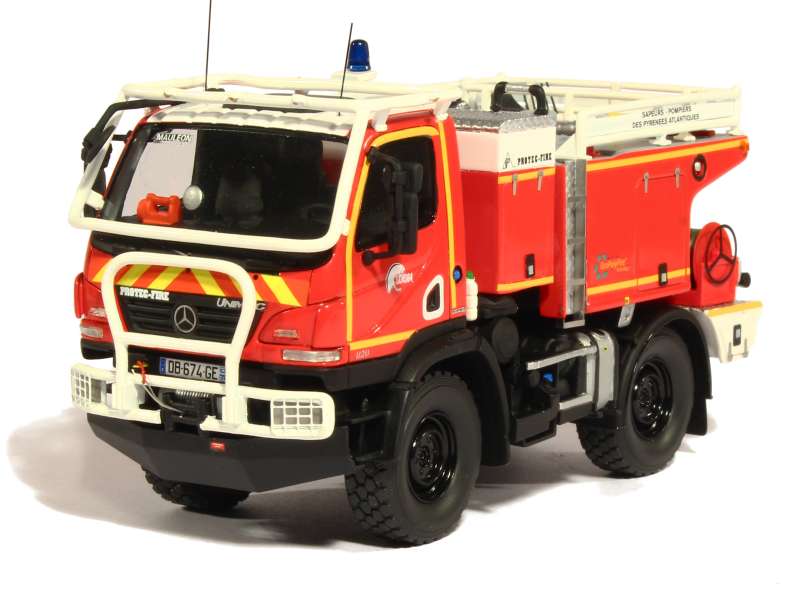 82463 Mercedes Unimog U20 CCF Pompiers 2010