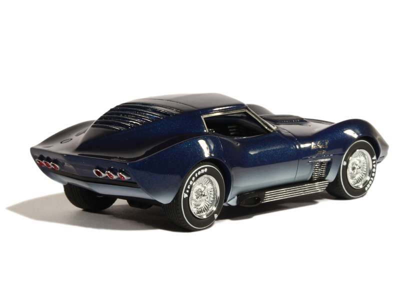 82481 Chevrolet Corvette Mako Shark II Concept 1965