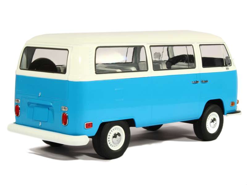 82491 Volkswagen Combi T2b Dharma Bus 1971