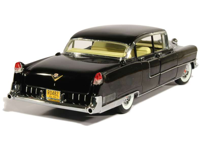 82505 Cadillac Fleetwood Series 60 1955