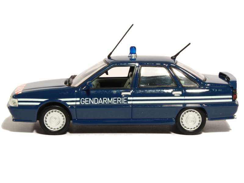 82600 Renault R21 2.0L Turbo Gendarmerie 1989