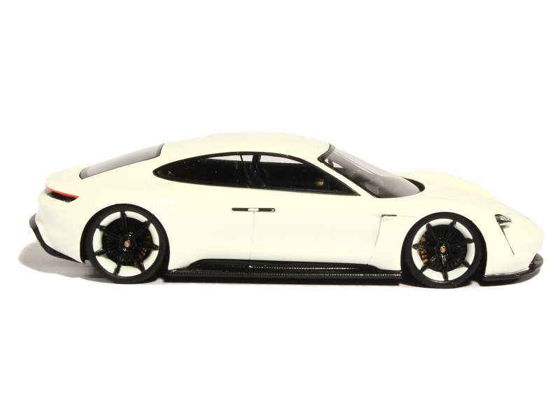 82637 Porsche Mission E Concept 2016