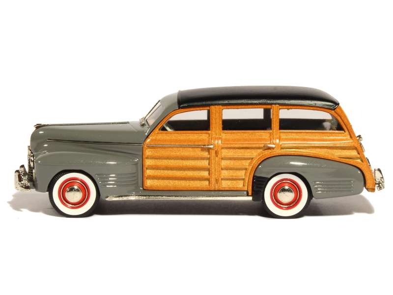 82642 Pontiac Deluxe Custom Torpédo Station Wagon 1941