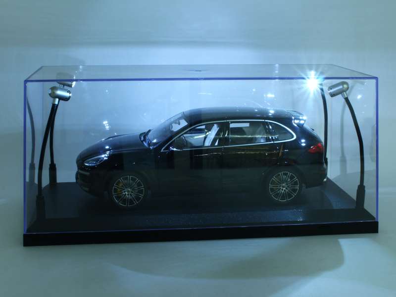 82645 Divers Boite Vitrine Led Lighted 1/18e
