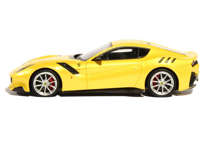 82737 Ferrari F12tdf 2016