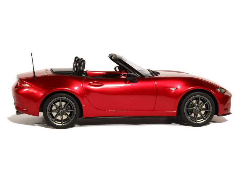 82739 Mazda MX-5 Roadster 2016