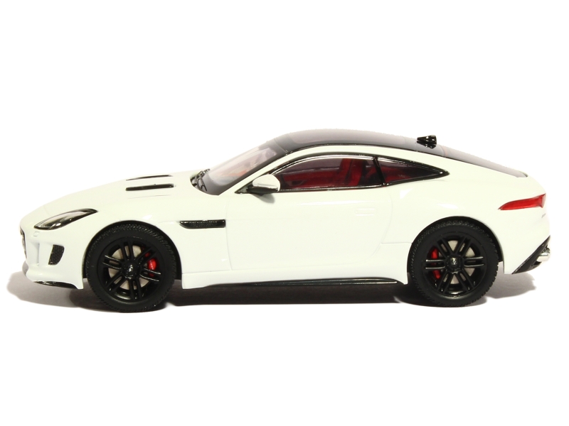82803 Jaguar F-Type Coupe R 2014