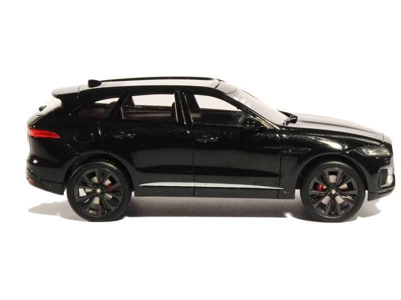 TSM 1 43 2016 F-PACE ブラック ジャガー