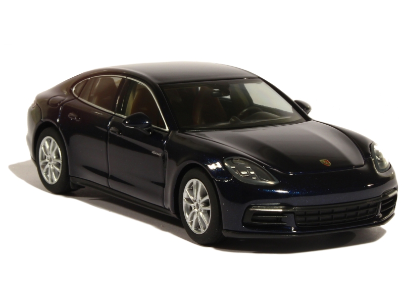 83108 Porsche Panamera 4S Diesel 2016