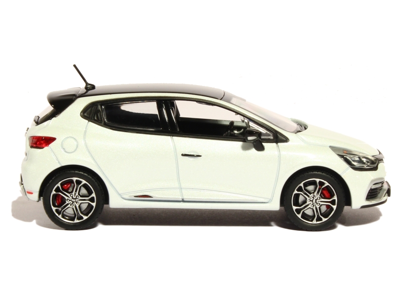 83198 Renault Clio IV RS Trophy 2016