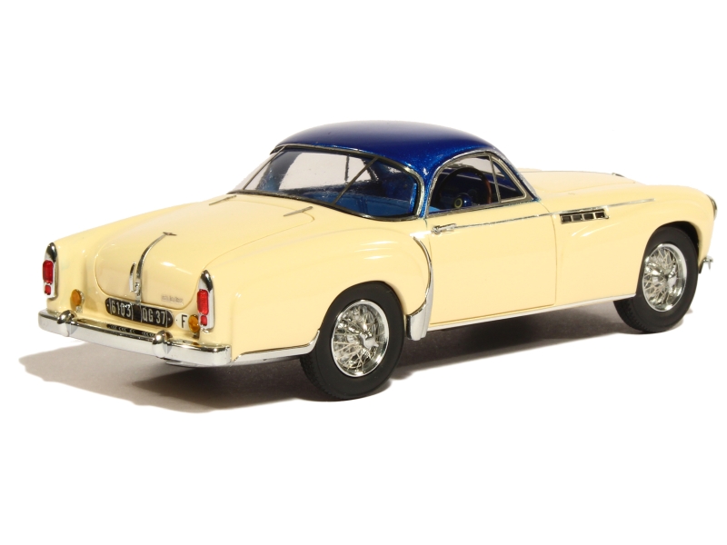 1953 Delahaye 235 Saoutchik Coupe - a photo on