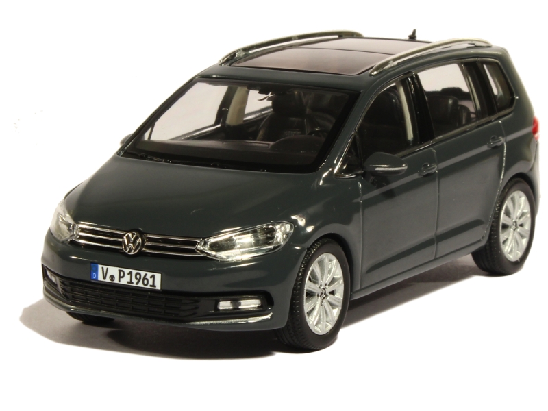83252 Volkswagen Touran 2015