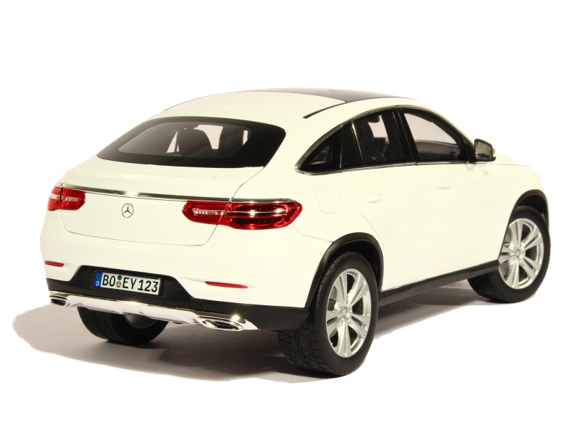83259 Mercedes GLE Coup&eacute; 2015