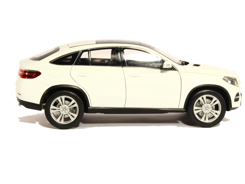 83259 Mercedes GLE Coup&eacute; 2015