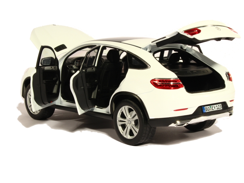83259 Mercedes GLE Coup&eacute; 2015