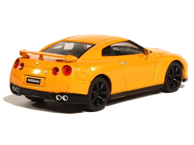 83277 Nissan GT-R R35 2008