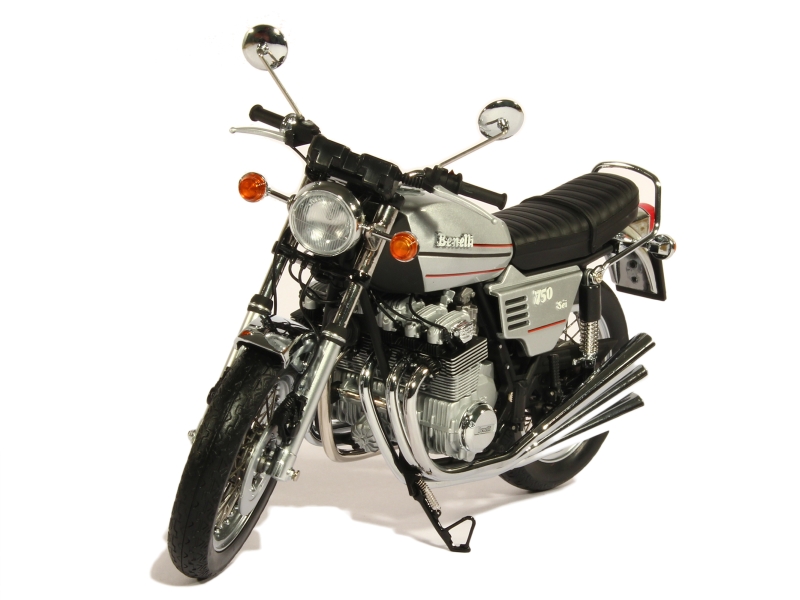 【 希少品 】ミニチャンプス 1/12 ベネリ 750 Sei