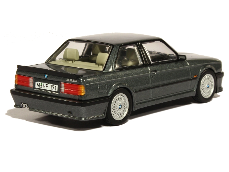 83471 BMW 325i Coupé M-Technic/ E30 1987