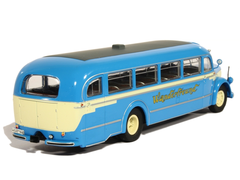 83505 Mercedes O 6600 Bus Wanderfreund