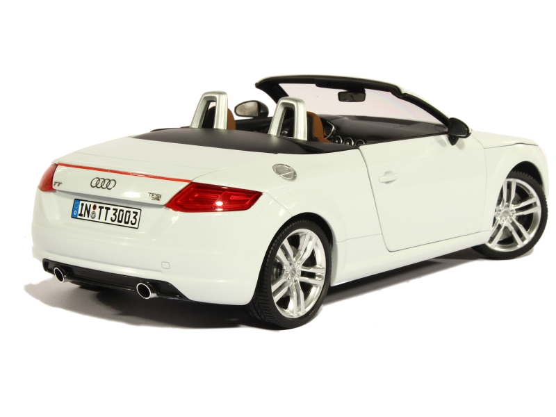 Audi - TT Roadster 2014 - Minichamps - 1/18 - Autos Miniatures Tacot